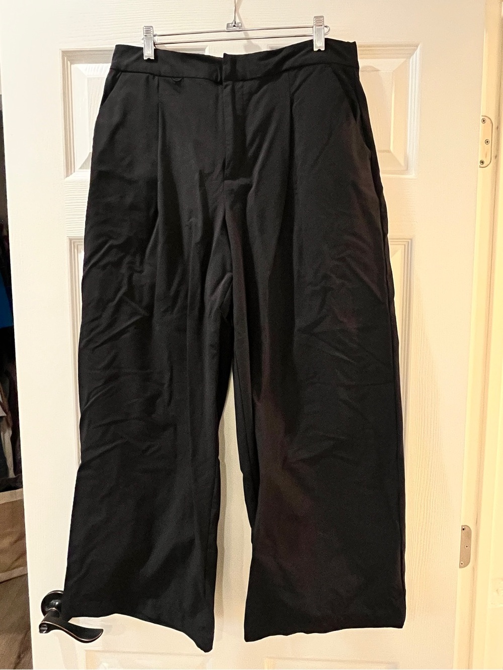 Women’s black Wide-Leg Pants